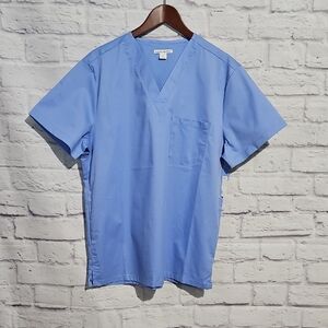 Amazon Essentials Light Blue V-Neck Scrub Top Unisex